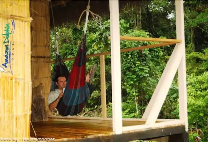 Maja/Mökki, Amazon Dolphin Lodge