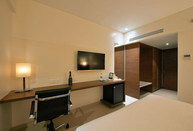 חדר אקזקיוטיב, Krishna Palace Hotel Ambernath