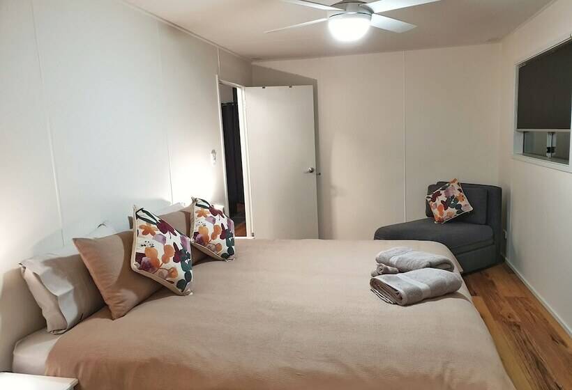 带2个卧室的别墅, Skytrek Willow Springs Station