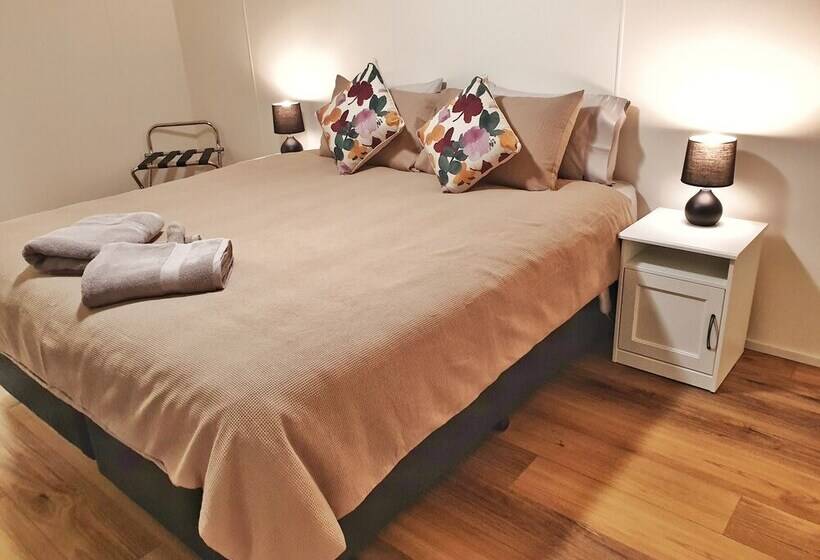 带2个卧室的别墅, Skytrek Willow Springs Station