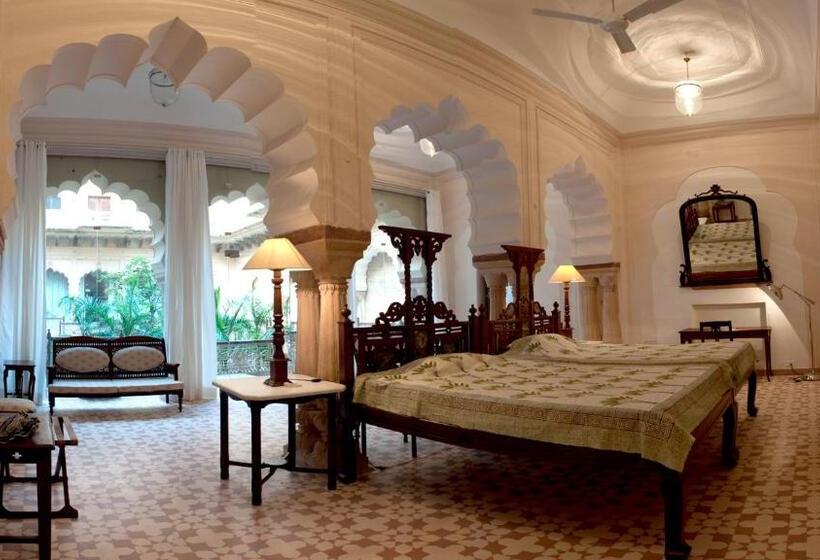 חדר דלוקס לשלושה, Neemrana S Tijara Fort Palace