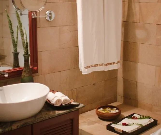 デラックスバンガロー, Kirirom Hillside Resort