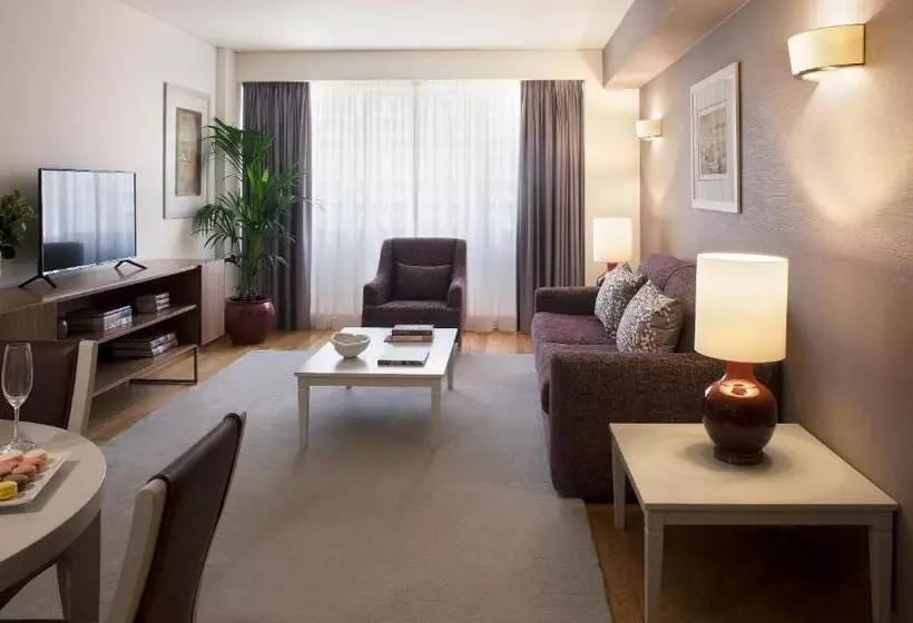 家族用アパートメント, Altis Suites Apartamentos Turísticos
