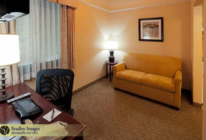 スイート, Bolger Hotel And Conference Center