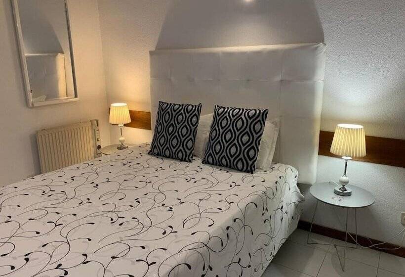 إستوديو قياسى, Curia Clube