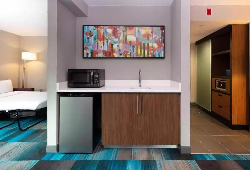 سوئیت با تخت بزرگ, Aloft Columbia Harbison