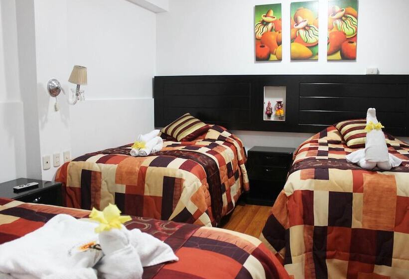 غرفة قياسية ثلاثية, Hanaqpacha Inn