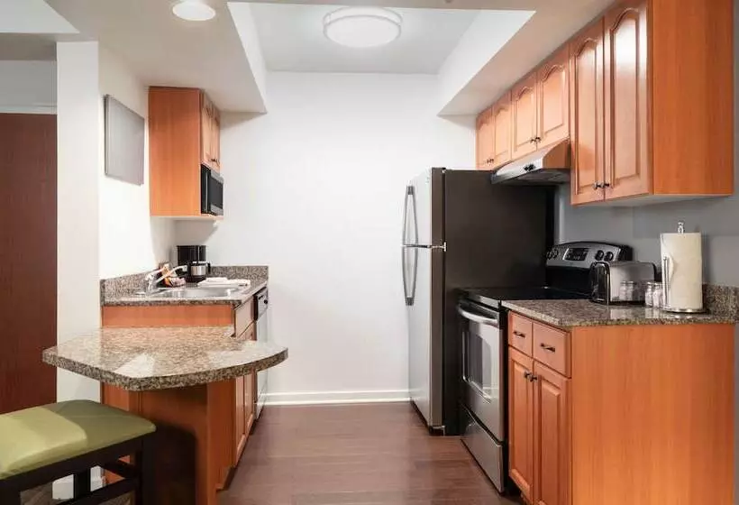 キングサイズベッドのスイートルーム, Hyatt House White Plains