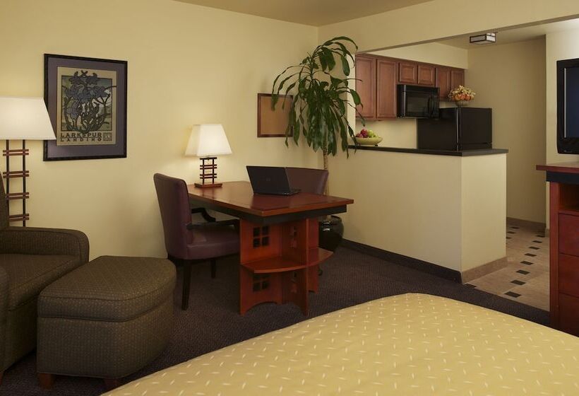 Студия Стандарт, Larkspur Landing Extended Stay Suites Folsom
