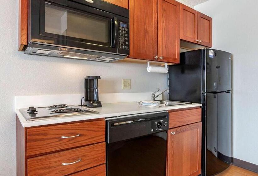 Номер Стандарт 2 Двуспальные Кровати, Mainstay Suites Emporia