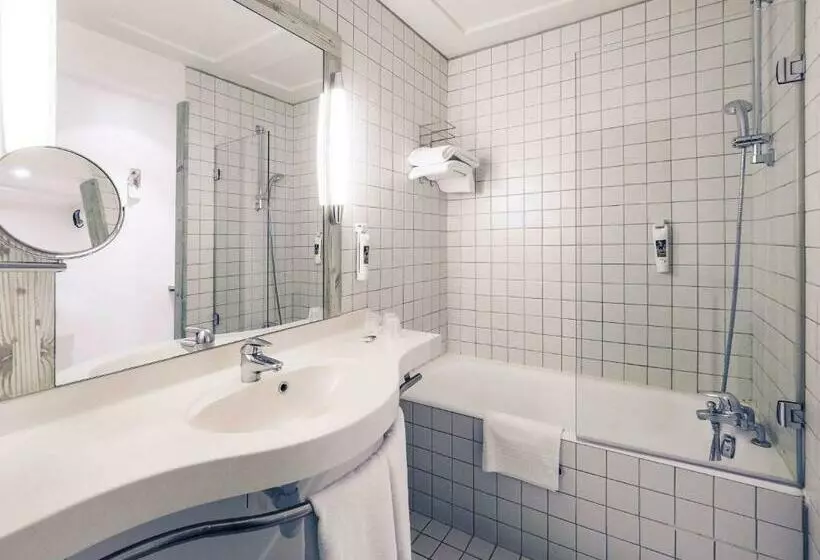 クラシックルーム, Mercure Millau