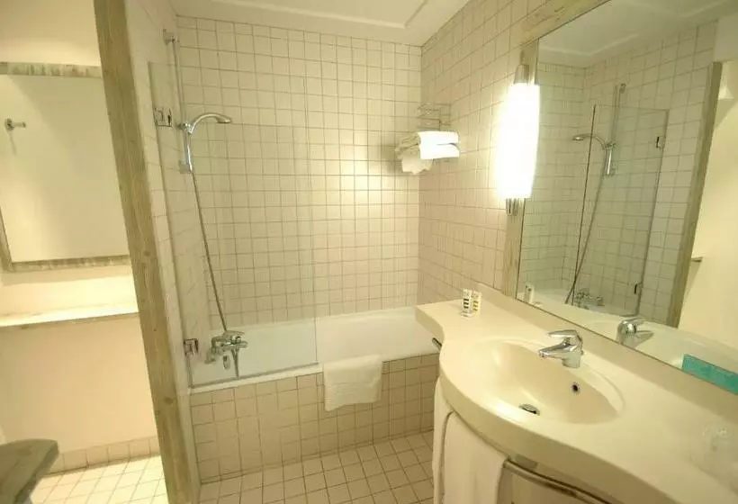 クラシックルーム, Mercure Millau