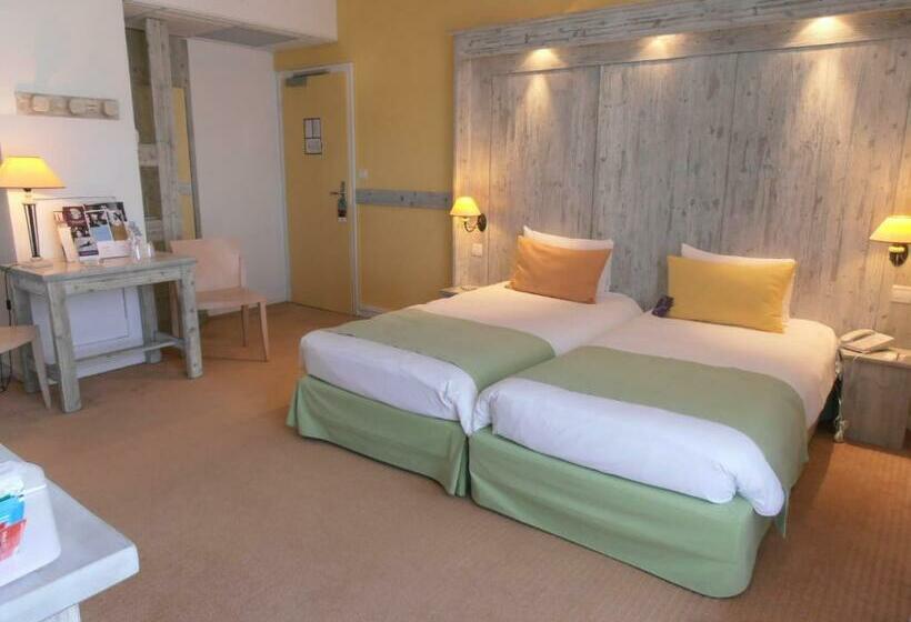 Классический Номер, Mercure Millau