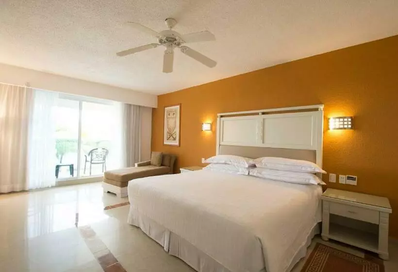اتاق استاندارد با تراس, Occidental Costa Cancún - All Inclusive