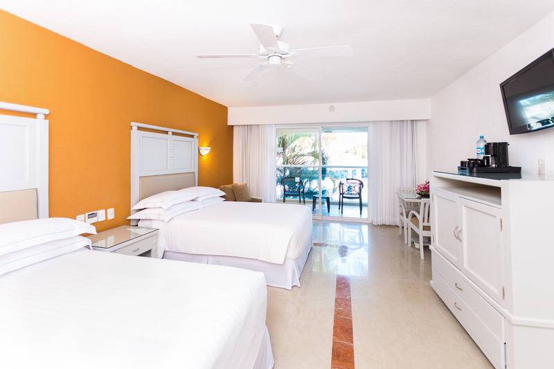 Номер Стандарт с Террасой, Occidental Costa Cancun  All Inclusive