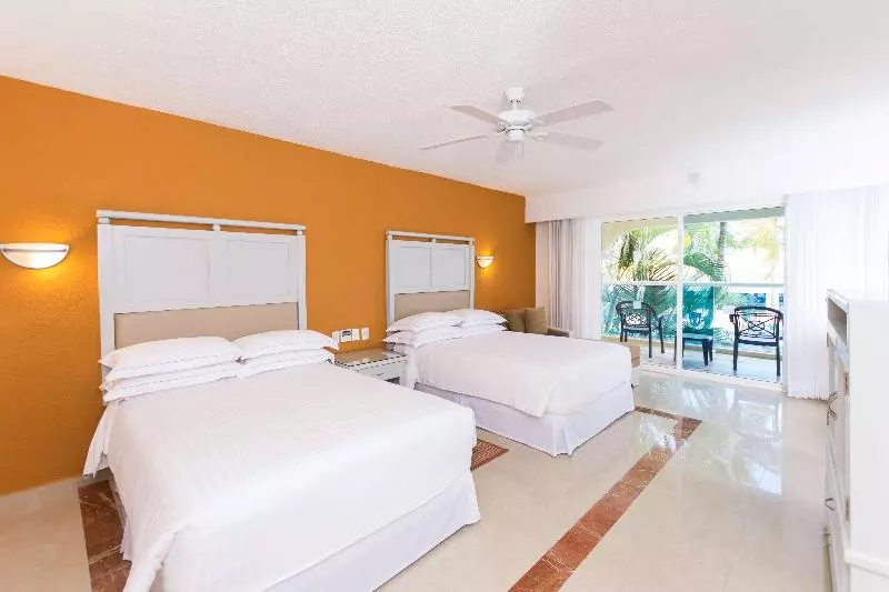 اتاق استاندارد با تراس, Occidental Costa Cancún - All Inclusive