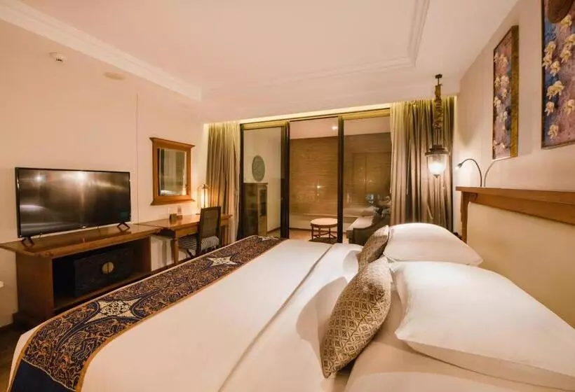 سوییت جونیور, Ramayana Suites And Resort