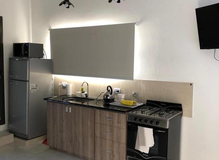 자쿠지 스위트, Aluleta Suites