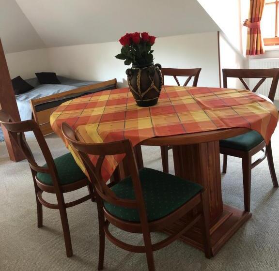 سوییت, Malá Svatá Hora   Penzion & Restaurace