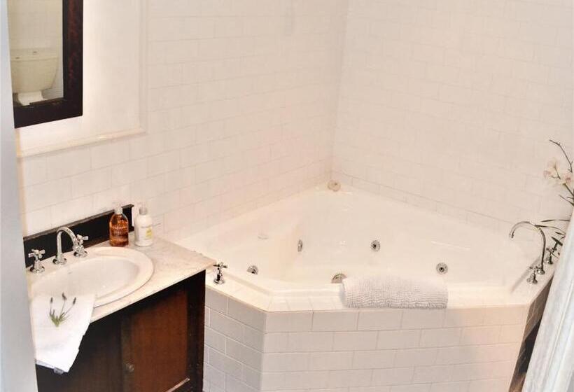デラックススイート, Bindley House B&b Cottage