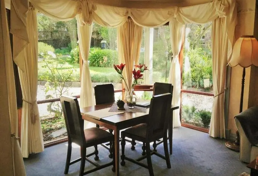 デラックススイート, Bindley House B&b Cottage