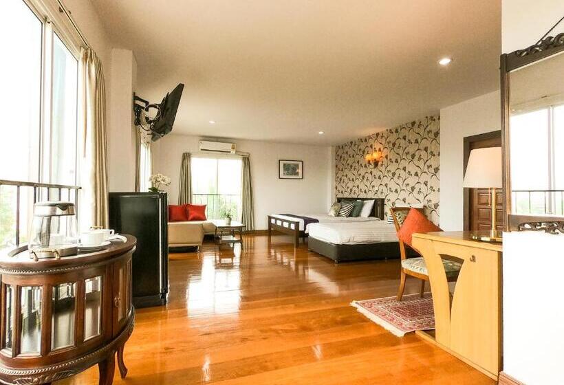 اتاق لوکس خانوادگی, A Boutique Resort