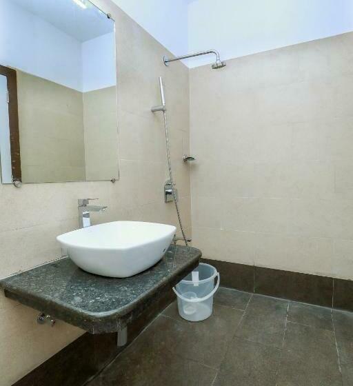 חדר סטנדרט, Cs Empire