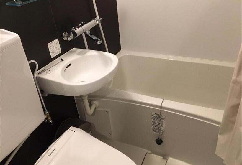 חדר משפחתי, Okinawa City