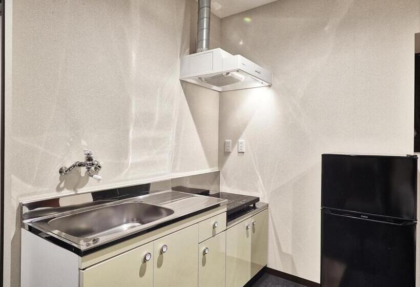 חדר משפחתי, Okinawa City