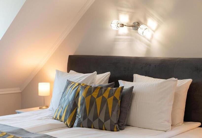 ファミリールーム, Katzer Villa