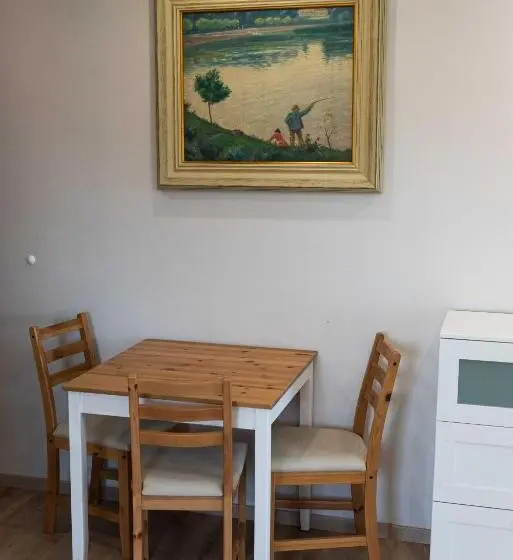 ファミリールーム, Katzer Villa