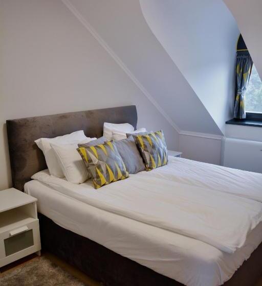 ファミリールーム, Katzer Villa