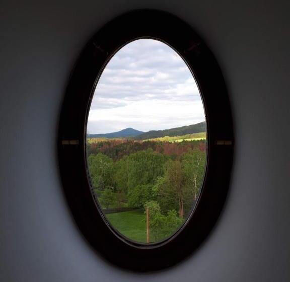 غرفة قياسية ثلاثية, Wellness Hotel Zámeček