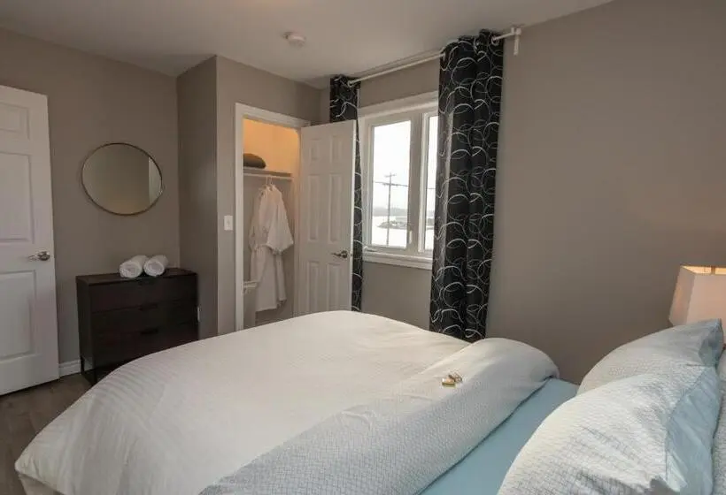 キングサイズベッドのスイートルーム, The Killick Inn & Suites
