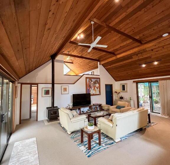 带2个卧室的别墅, Lake Russell Retreat