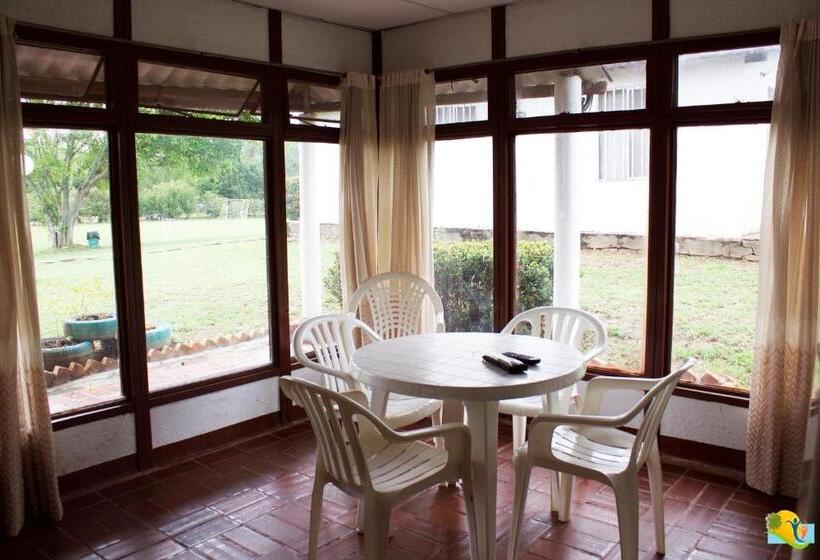 غرفة عائلية, Campestre Cenvaturs