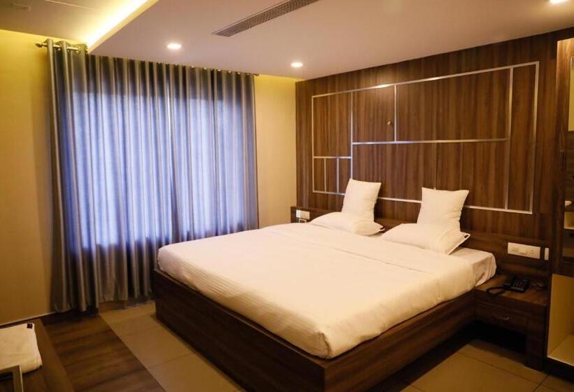 行政套房, U C Plaza