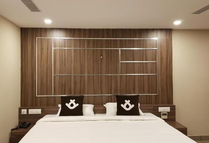 复式套房, U C Plaza