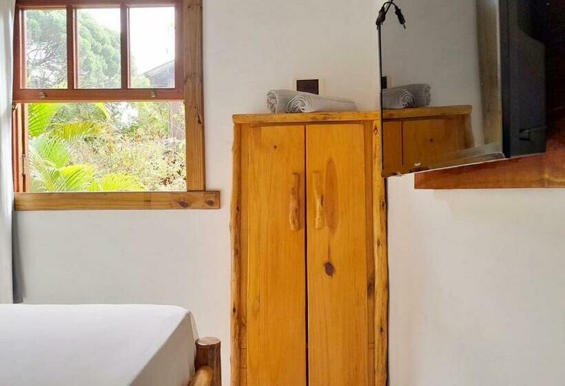 Chalet 1 Dormitório, Recanto Das Bromélias Chalés