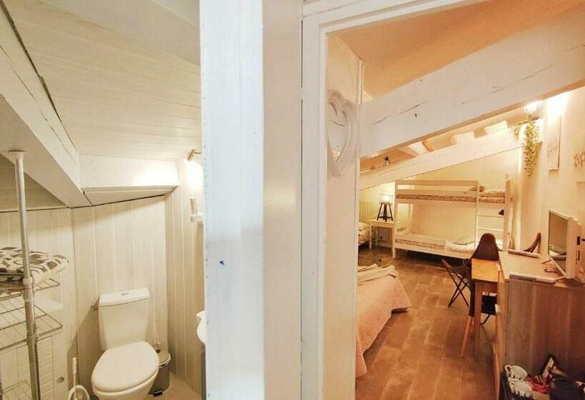 家庭间, Les Rêves D églantine Et D Augusta Chambres Et Gîtes