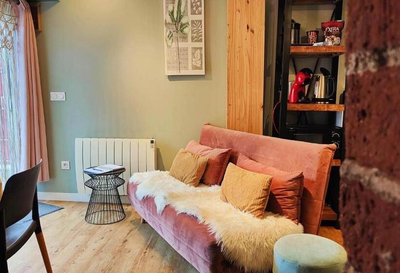 带1个卧室的带阳台的公寓, Les Rêves D églantine Et D Augusta Chambres Et Gîtes