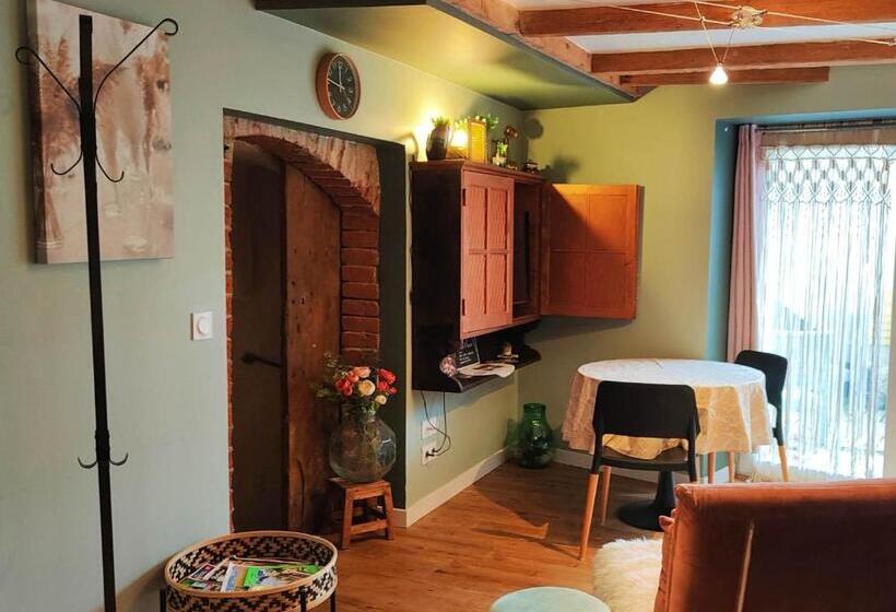 带1个卧室的带阳台的公寓, Les Rêves D églantine Et D Augusta Chambres Et Gîtes