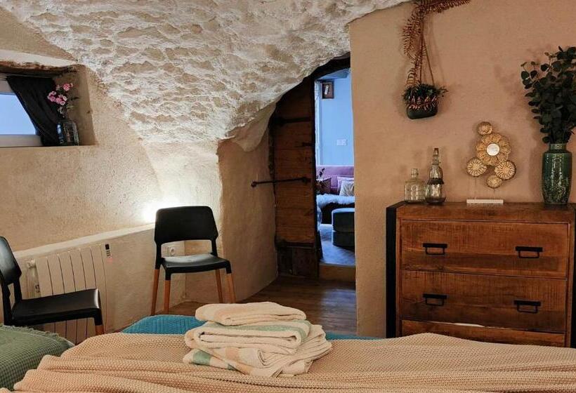 带1个卧室的带阳台的公寓, Les Rêves D églantine Et D Augusta Chambres Et Gîtes