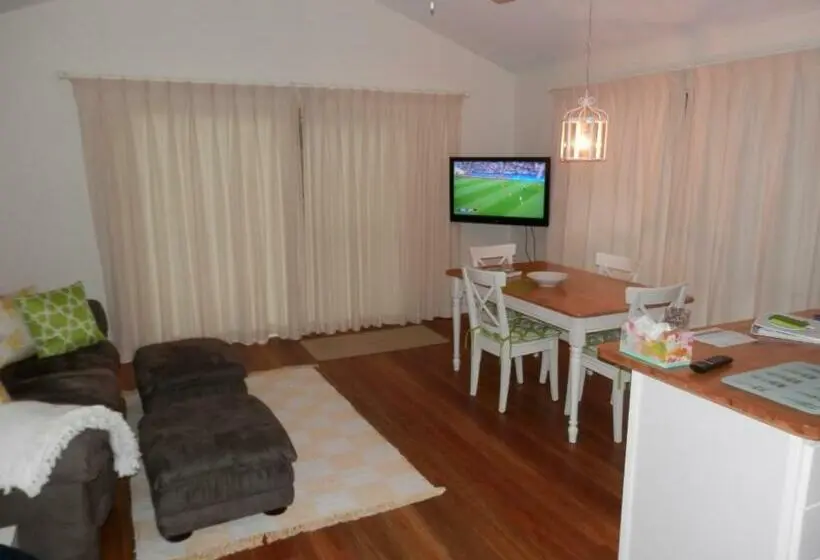 デラックスルーム, Wondai Hideaway Apartment