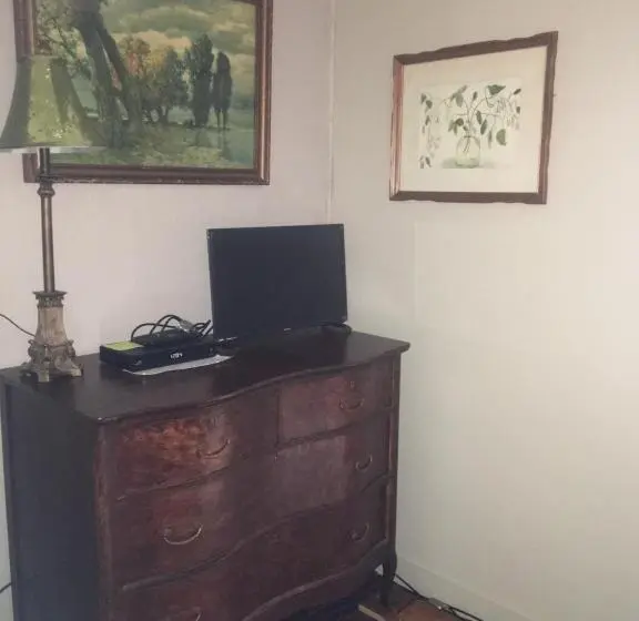 バルコニー付きスタンダードルーム, Glass Magnolia Bed & Breakfast