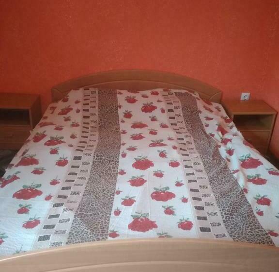 חדר אקונומי, Pryvatna Sadyba Tviy Kut