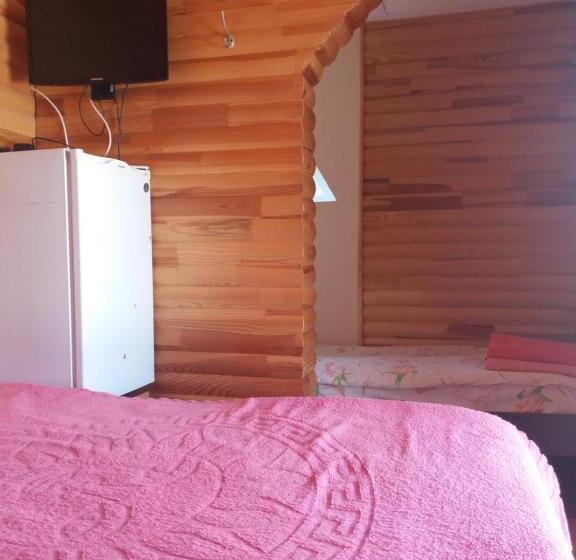 חדר סטנדרט לשלושה, Pryvatna Sadyba Tviy Kut