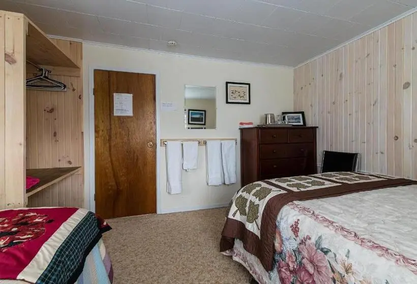 浴室共有ファミリールーム, Out East B&b