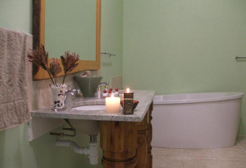 スタンダードルーム, Angler And Antelope Guesthouse