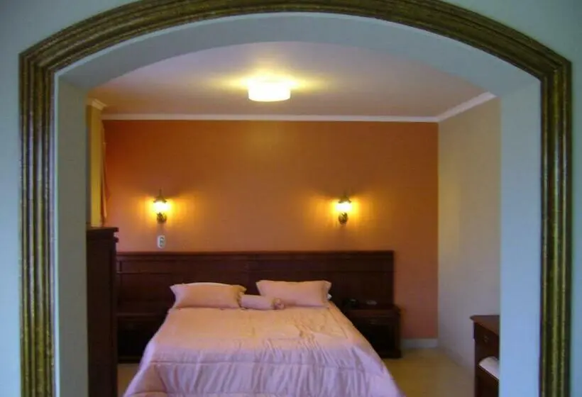 سوییت جونیور, Gran Hotel Marcjohns